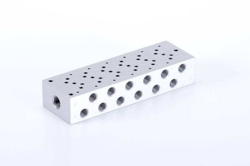 R 502 304