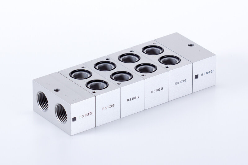 R 3 103 G